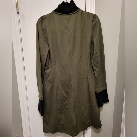 NWOT Venus Coat Green & Black Size 12 - Picture 9 of 11